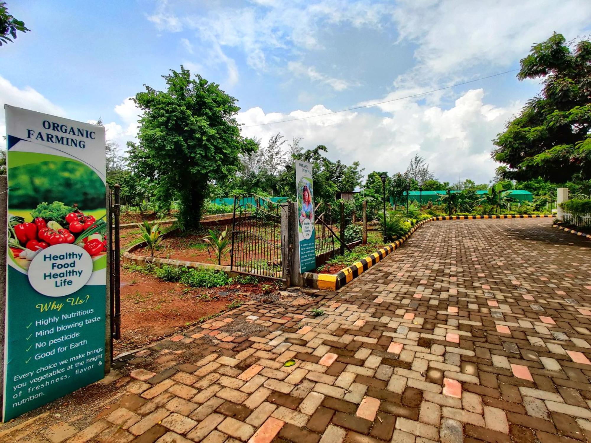 Pushpam Sanskruti Resort Karjat - A Pure Veg Resort Dhamni 외부 사진