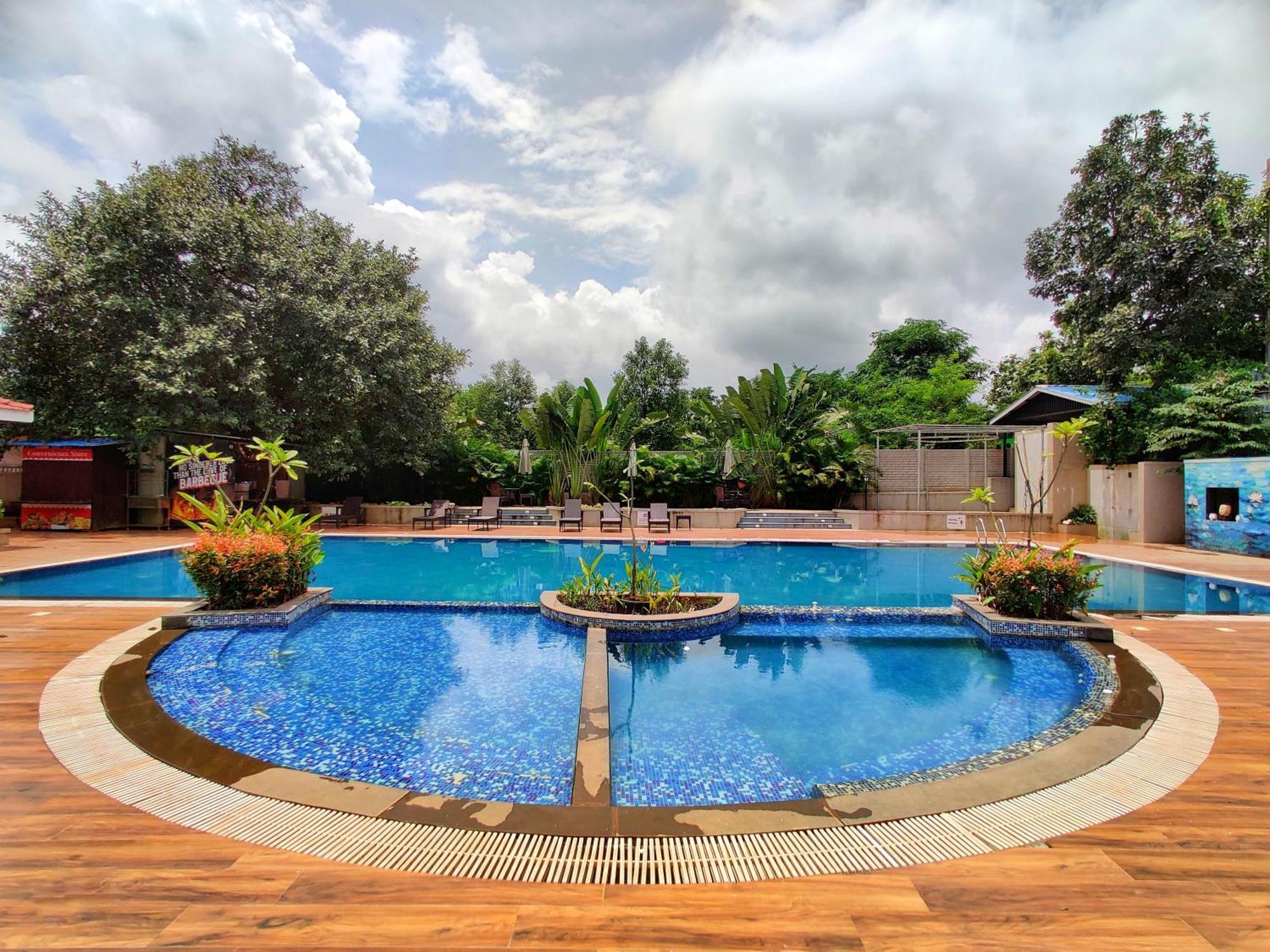 Pushpam Sanskruti Resort Karjat - A Pure Veg Resort Dhamni 외부 사진