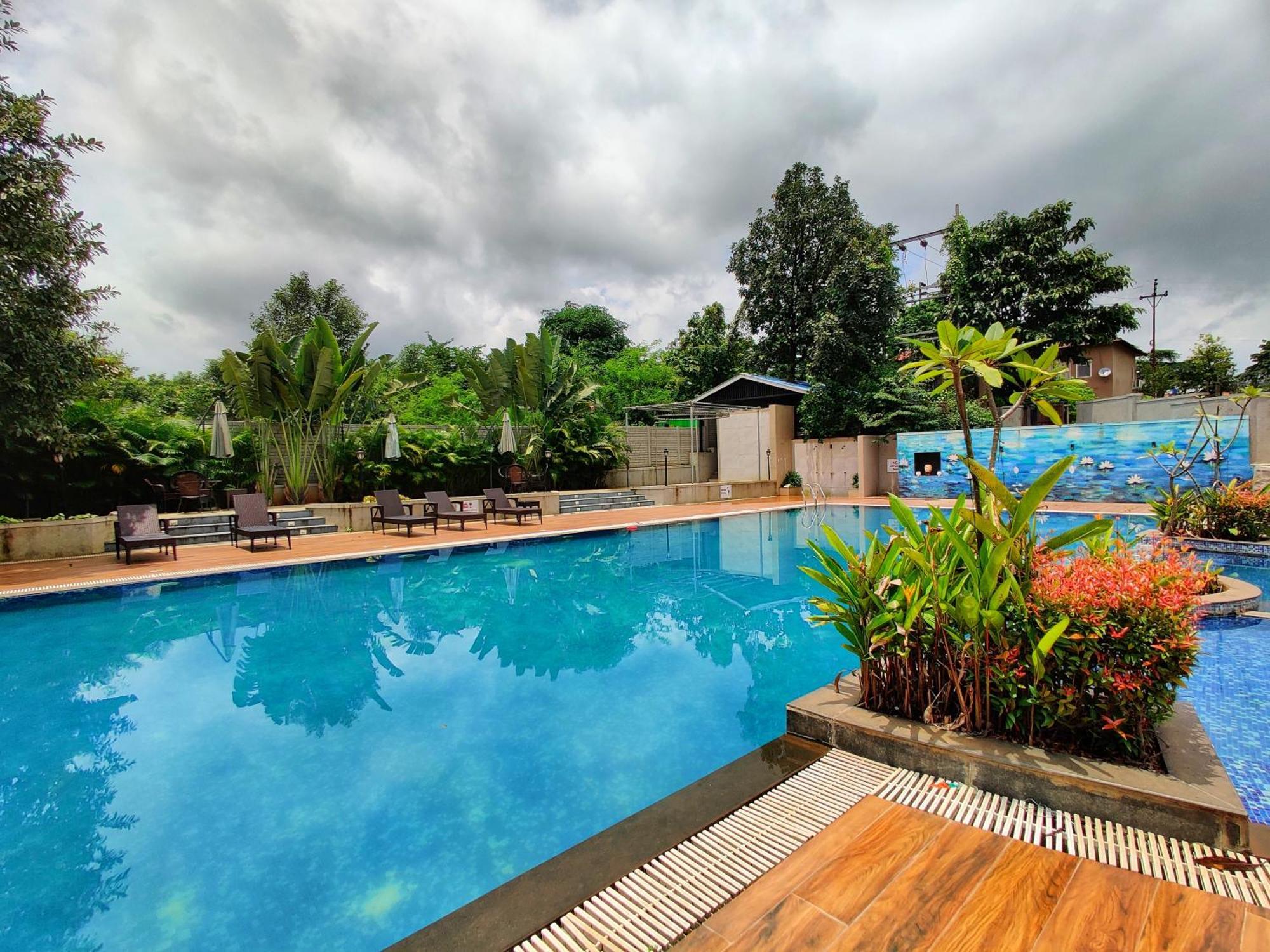 Pushpam Sanskruti Resort Karjat - A Pure Veg Resort Dhamni 외부 사진