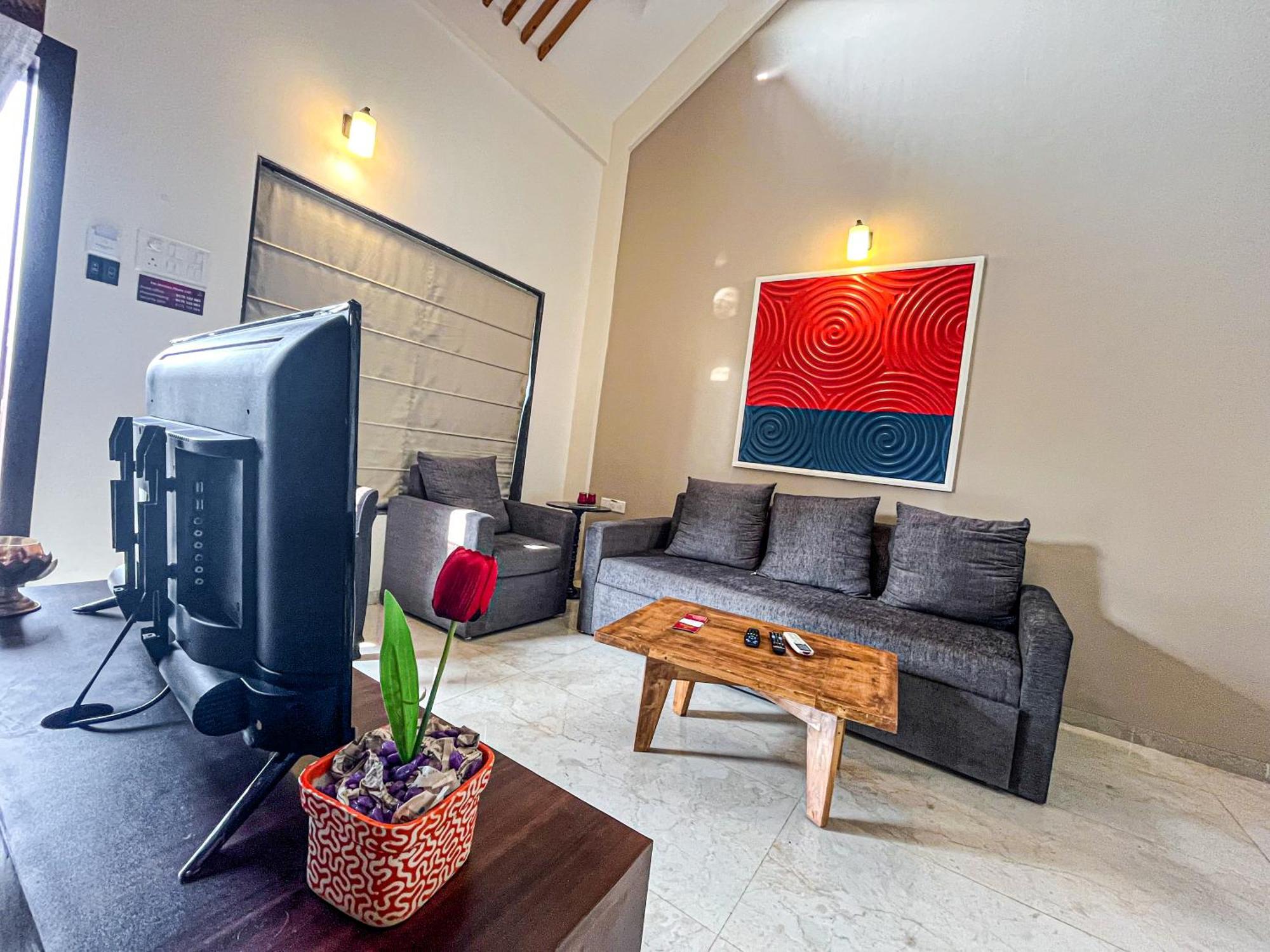 Pushpam Sanskruti Resort Karjat - A Pure Veg Resort Dhamni 외부 사진