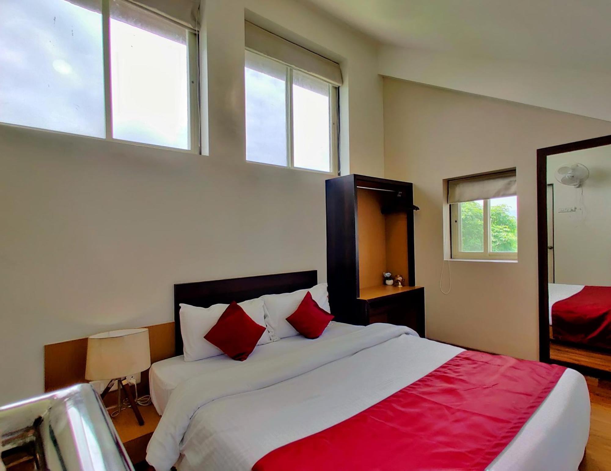 Pushpam Sanskruti Resort Karjat - A Pure Veg Resort Dhamni 외부 사진